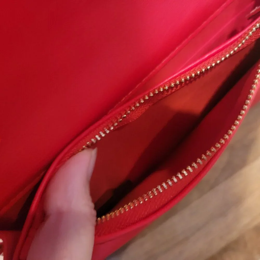 BEBE Red Quilted Faux Leather Crossbody Purse w Gold Chain Handstrap